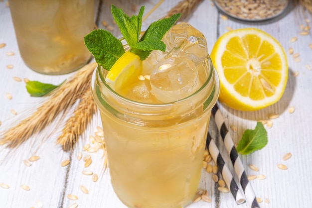 Barley orzo lemonade drink