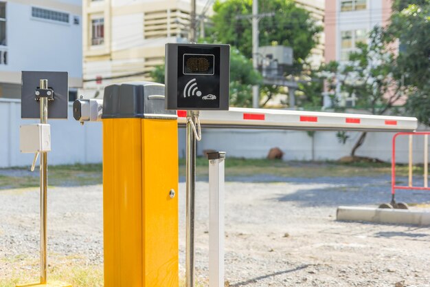 Foto barriera di sicurezza sistema automatico di sicurezza del parcheggio sistema di sicurezza dell'accesso all'ingresso