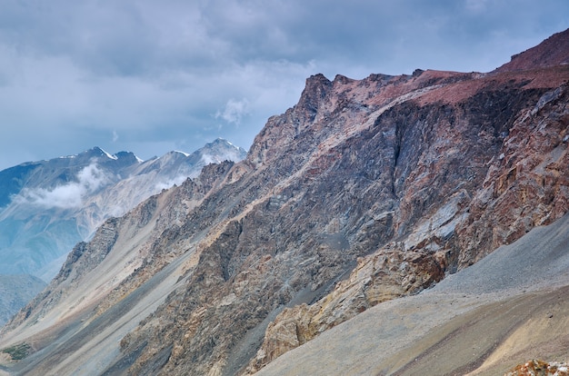 Barskoon Gorge, Prachtig uitzicht op de bergen, Kirgizië, Centraal-Azië