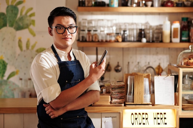 Bartender with Smartphone