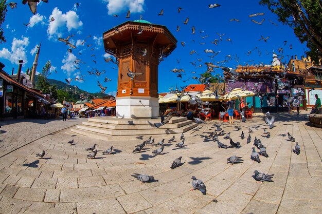 Photo bascarsija is sarajevos old bazaar and the historical center