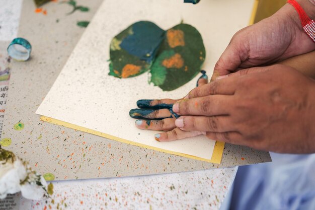 Foto atelier di base di arte artigianale messa a fuoco selettiva profondità di campo poco profonda o sfocata