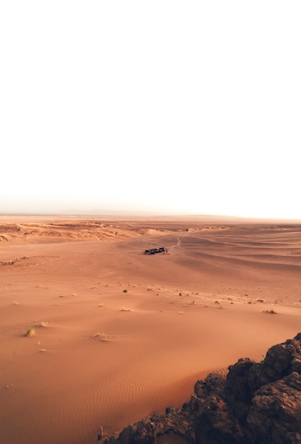 Basiskamp in de Sahara woestijn