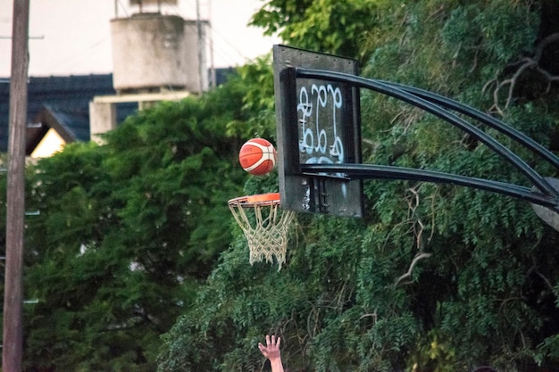 Baskeball play in the park