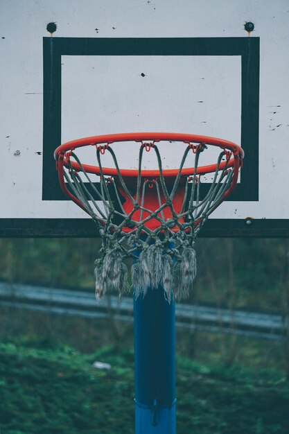 Foto basketbal op straat