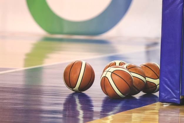 Premium Photo Basketballs on floor in court