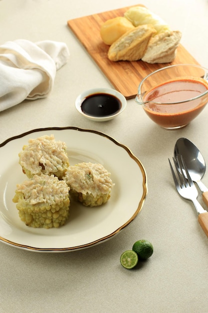 Photo baso tahu paria siomay bandung momordica charantia l with tapioca and fish batter