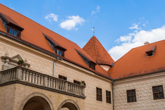Bauska 성 - Livonian Order 성 및 후기 궁전의 초기 유적