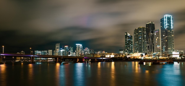 Bayside Miami Downtown MacArthur Causeway from Venetian Causeway Майами ночной центр