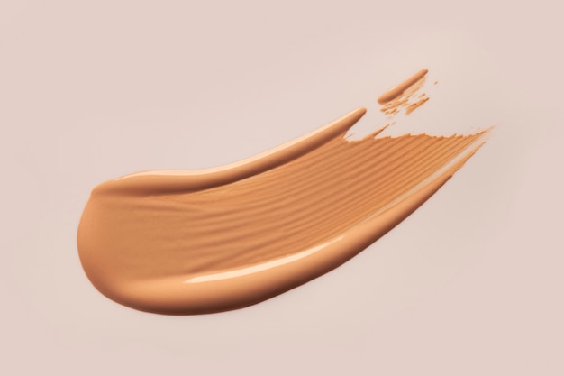 BB CC cream foundation tonale vlek op nude achtergrond