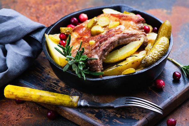 BBQ pork ribs with potatoes