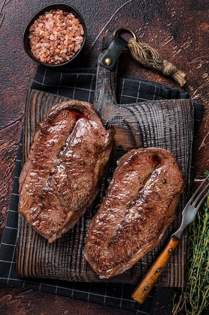 Spalla arrostita al barbecue tagliata con lama superiore o bistecca di manzo con lama di ostrica australiana wagyu