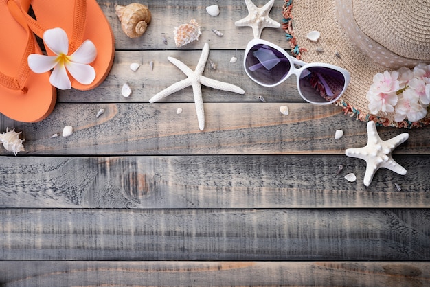 Foto accessori da spiaggia per le vacanze estive e il concetto di vacanza.