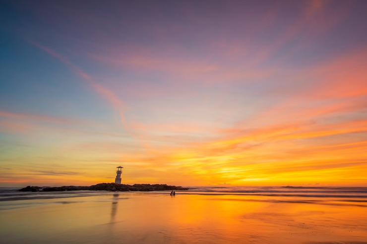 Photo beach sunset at phuket thailand