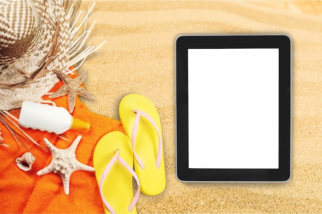 Beach tablet held kop