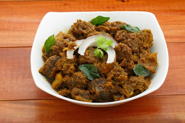 Foto arrosto di manzo o masala alimento del kerala