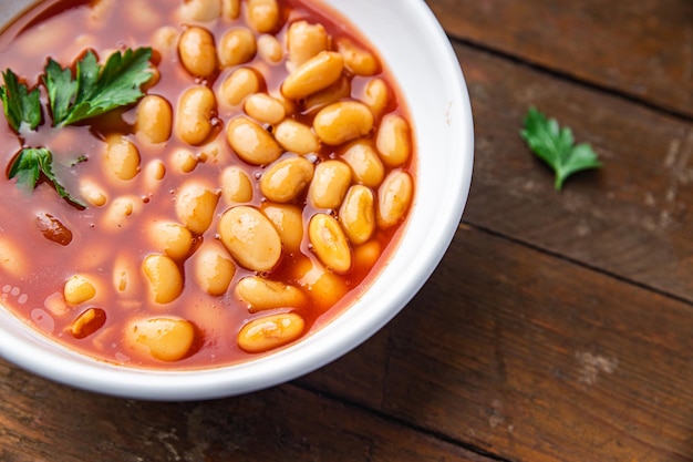 Fagioli salsa di pomodoro fagioli cibo sano porzione fresca pasto sano dieta spuntino sul tavolo copia spazio