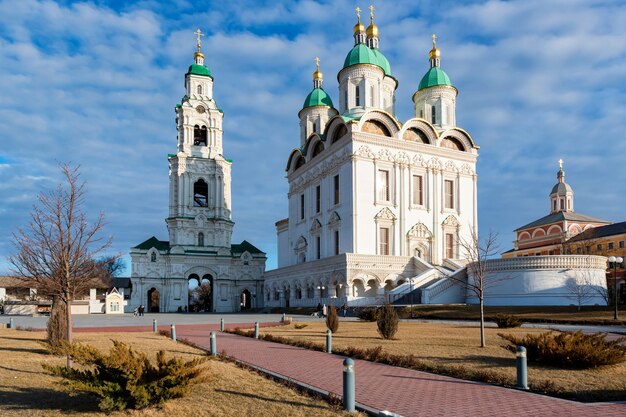 В кремле необычное оживление. С чего бы это?