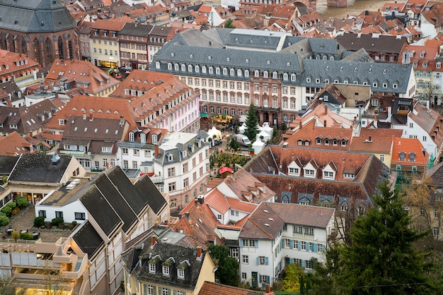 Bella veduta aerea del centro storico di heidelberg