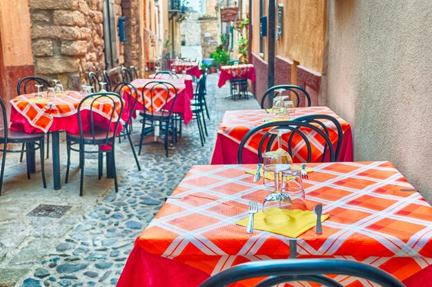 Photo the beautiful alley of castelsardo old city