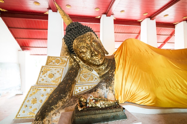 The beautiful ancient reclining Buddha over 300 old years