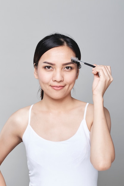 Beautiful Asian women are eyebrows 