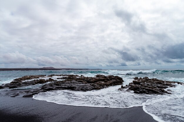 Lanzarote 섬의 아름다운 해변