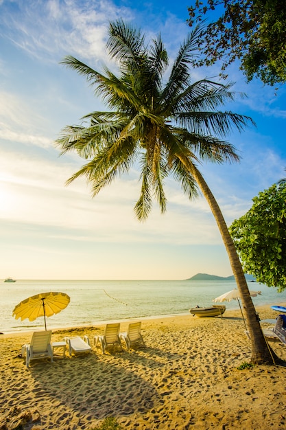 写真 サメット島、タイで夕日と美しいビーチ