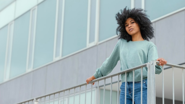 Photo beautiful black woman posing