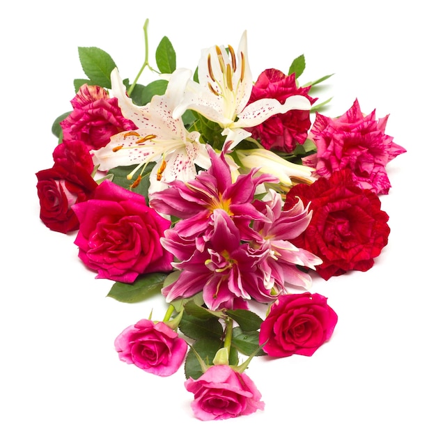 Красивый букет из роз и лилий, изолированные на белом фоне. Свадебная открытка. Вид сверху, квартира. Флористика. Флора, цветы.