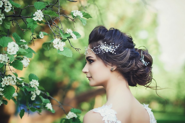 Beautiful bride with wedding flowers