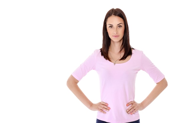 Photo beautiful brunette woman in pink tshirt