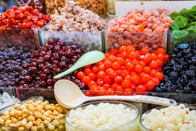 Photo beautiful of candy and colorful candy dessert in the market of candy store.