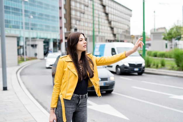 美しい白人の女性