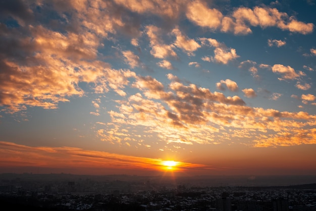 美しい色彩の夕暮れ 夕暮れの風景