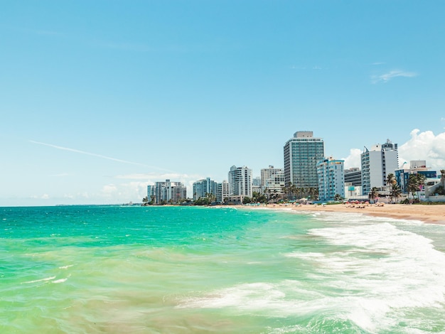 Photo beautiful condado city beach landscape from puerto rico tropical coast