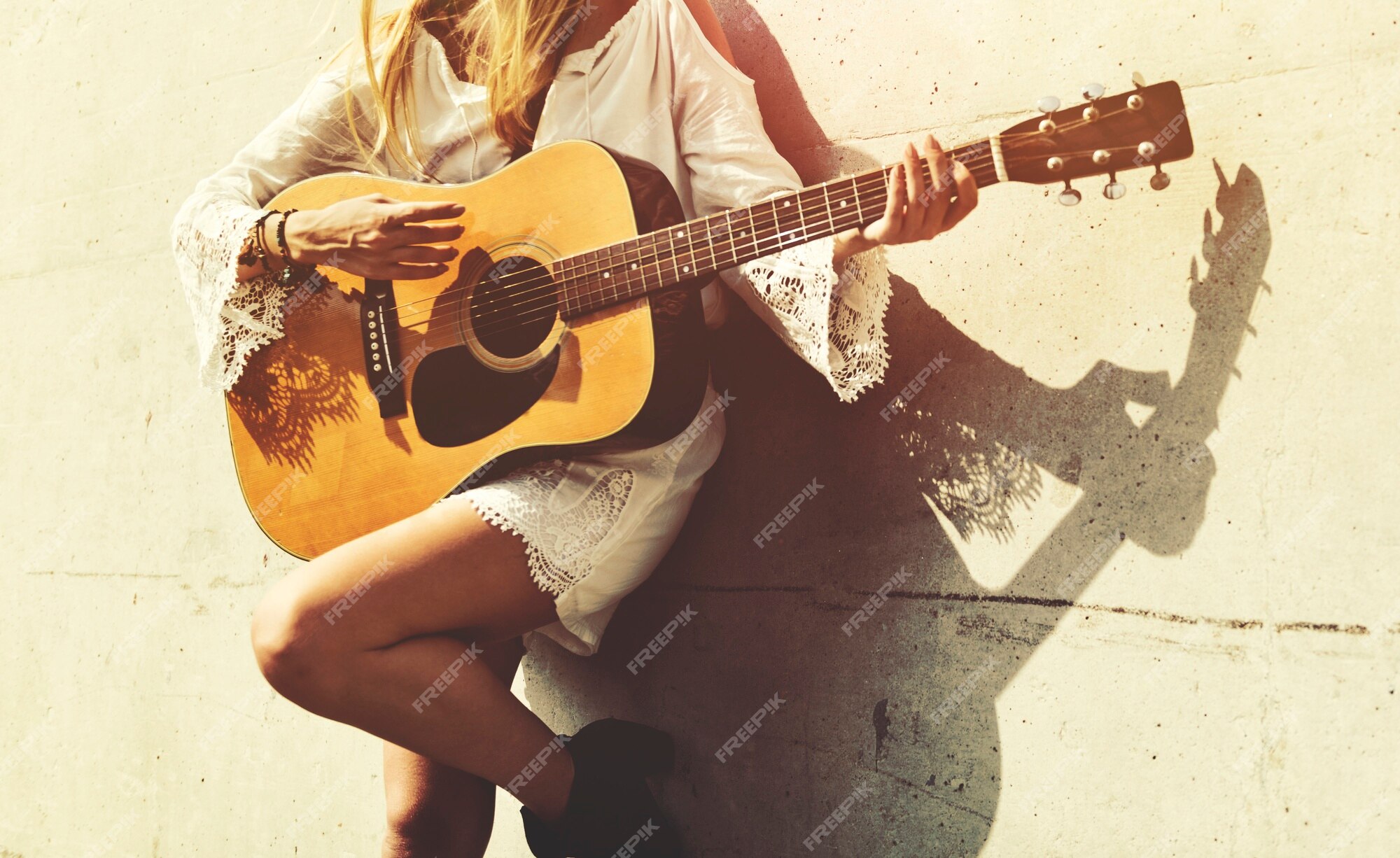 Mulher da música country imagem de stock. Imagem de guitarra - 9587581