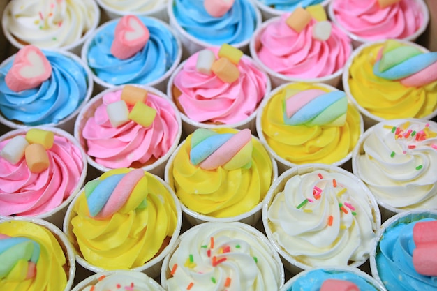 Bellissimo sfondo delizioso cupcakes.