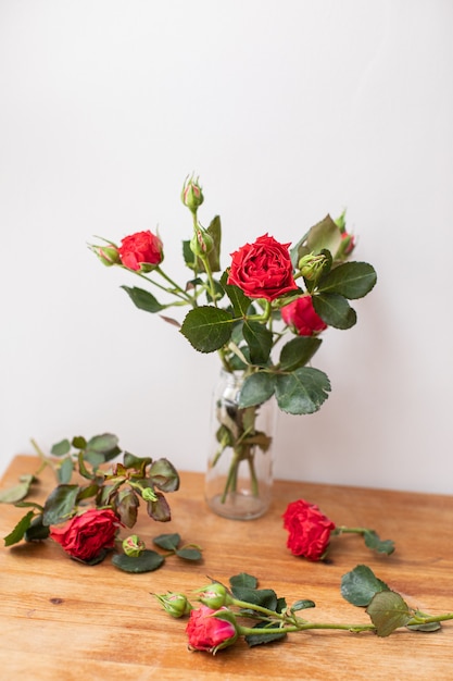 写真 美しい花。花屋の仕事。花の配達。