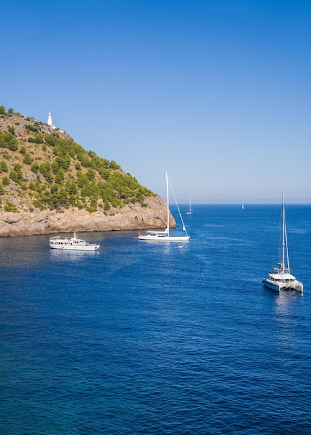 Photo beautiful island of mallorca small tourist town of port de soller spain europe