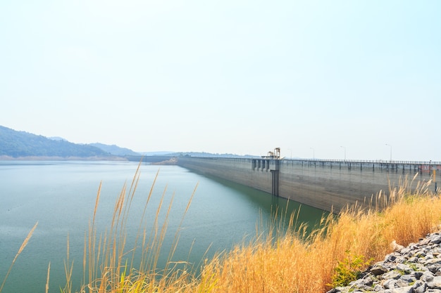 Beautiful of Khun Dan Prakarnchon Dam