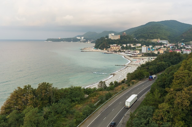 Красивый пейзаж в черном море с видом на село Небуг, Туапсинский район, Россия