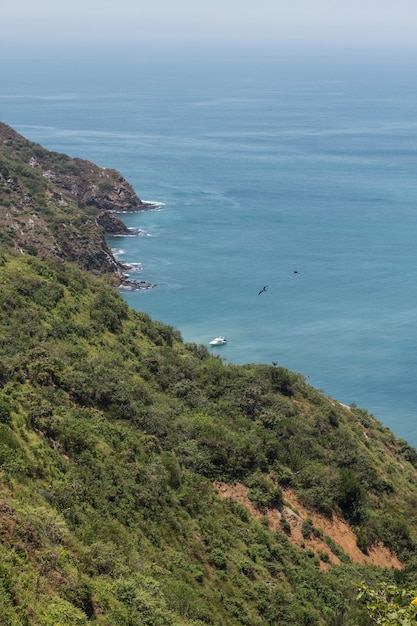 写真 海岸線の美しい風景