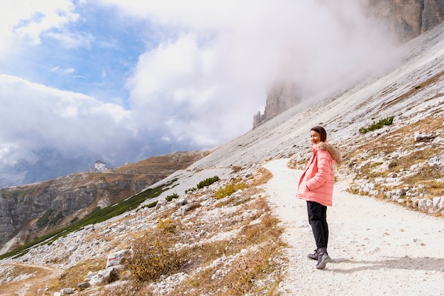 Photo beautiful landscape view at rifugio auronzo dolomite italy.