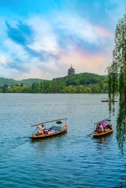 杭州の西湖の美しい風景