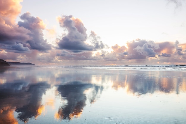 Photo beautiful landscapes it the ocean beach, new zealand.