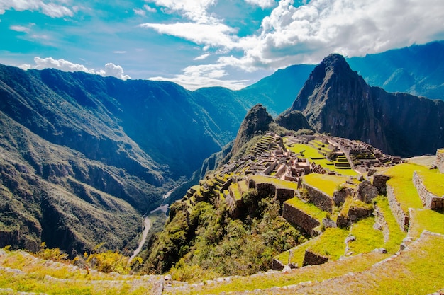 Bellissimo sito del patrimonio mondiale di machu pichu con vista panoramica perù