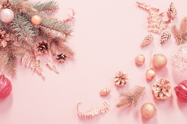 Photo beautiful modern christmas in gold and pink colors