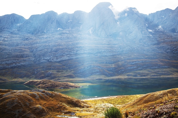 Cordillera Huayhuash, 페루, 남미의 아름다운 산 풍경