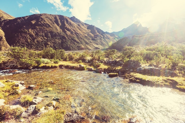 Photo beautiful mountains landscapes in cordillera huayhuash, peru, south america